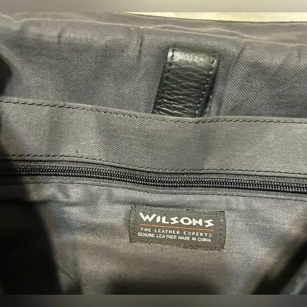 Vintage Wilson’s Black Leather Expandable Messenger Bag